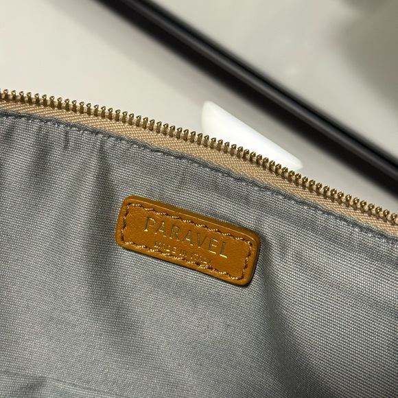 Paravel Toiletry Bag - Picture 11 of 17